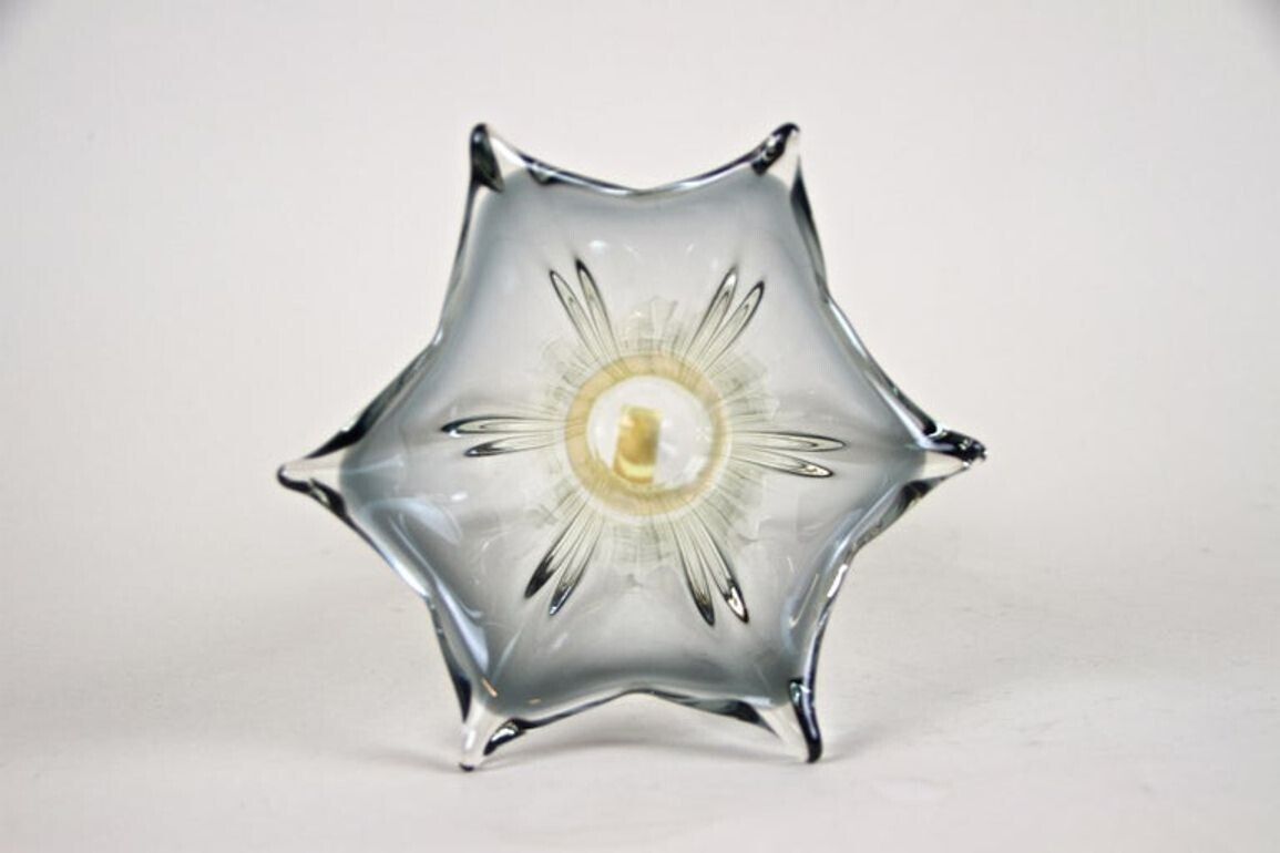 photo for sale 20th Century Clear Murano Glass Vase, Vetro Artistico Veneziano, Italy Ca. 1970