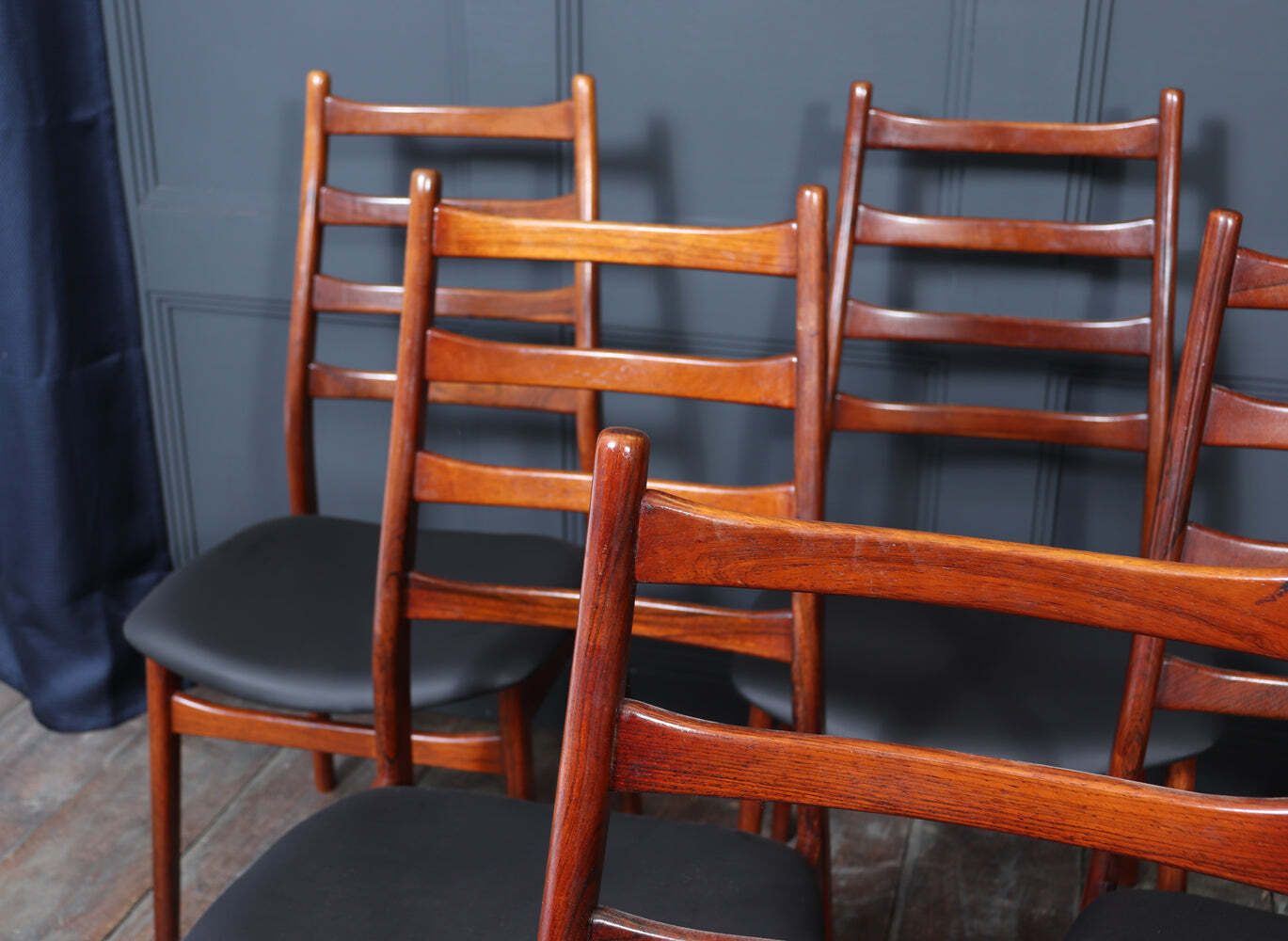 photo furniture Set Of Six Mid Century Rosewood Dining Chairs By Casala