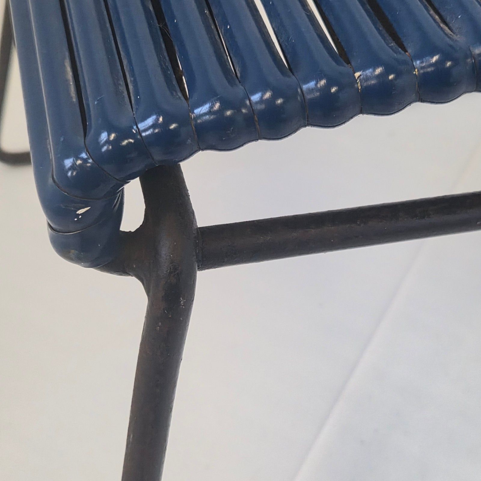 1962.0 Vintage 1950s Metal & Plastic Scoubidou 50s Rockabilly Set Of 3 Chairs photo