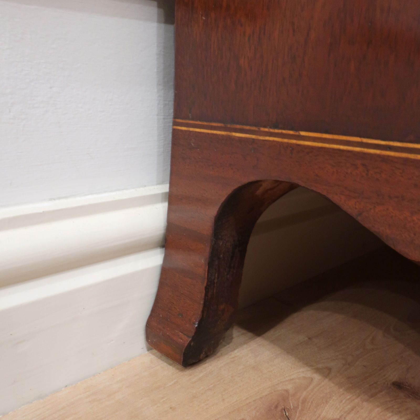 Furniture Georgian Mahogany Bow Fronted Chest Of Drawers photo