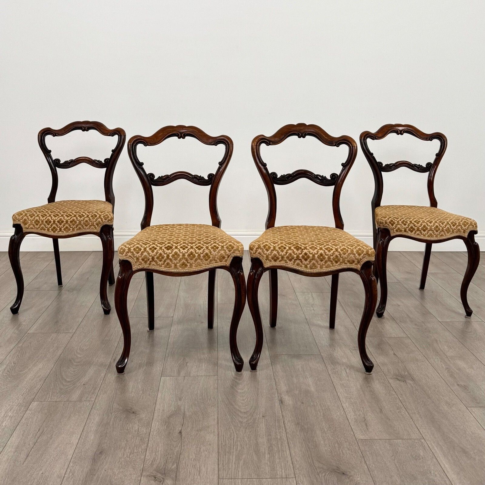 Antique 19th Century Fine Quality Set Of 4 Dining Chairs