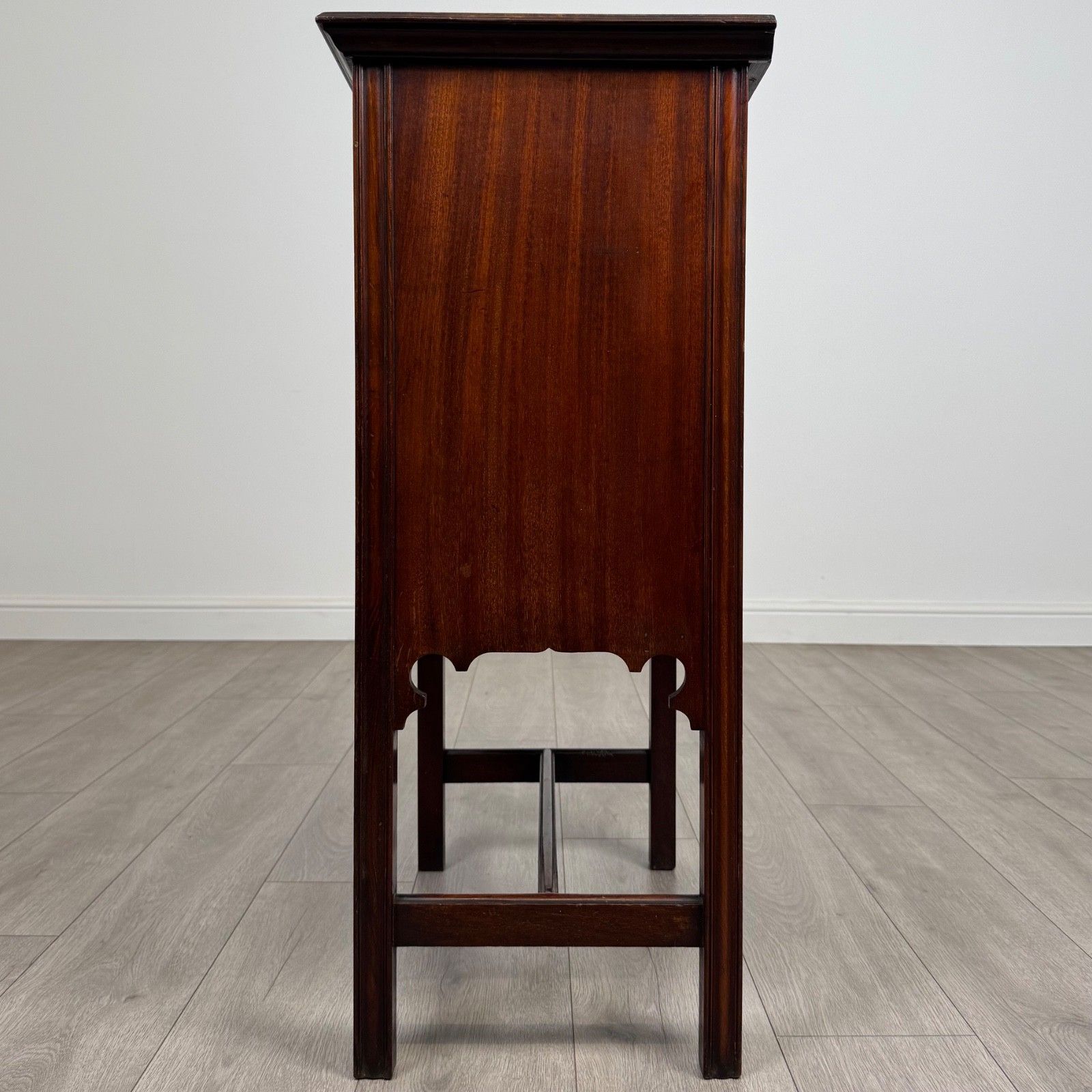 Antique 20th Century Good Quality Cabinet In Mahogany photo Furniture