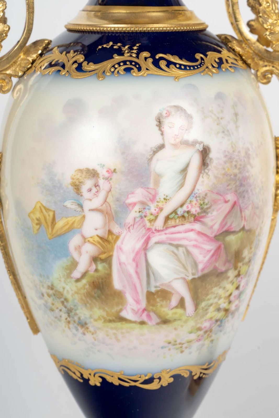 Pair Of Covered Sèvres Porcelain Vases, Napoleon III Period, 19th Century. photo 4043.0