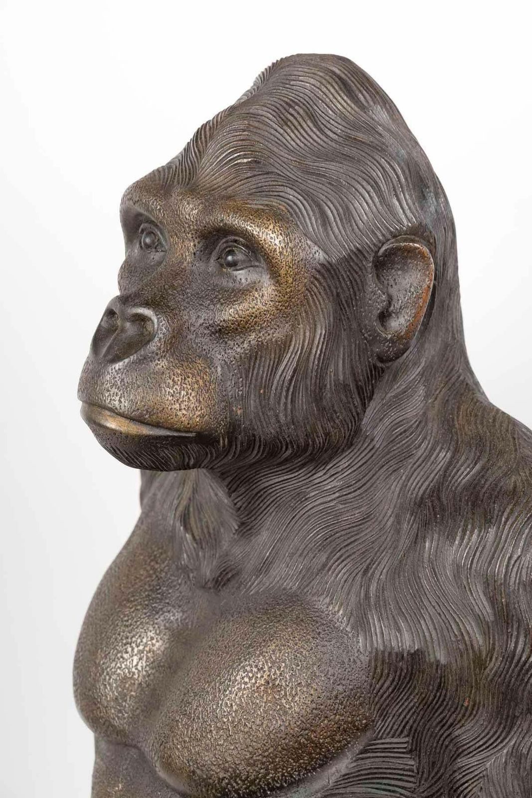 Large Carved Wooden Gorilla Sculpture, 20th Century. photo vinterior