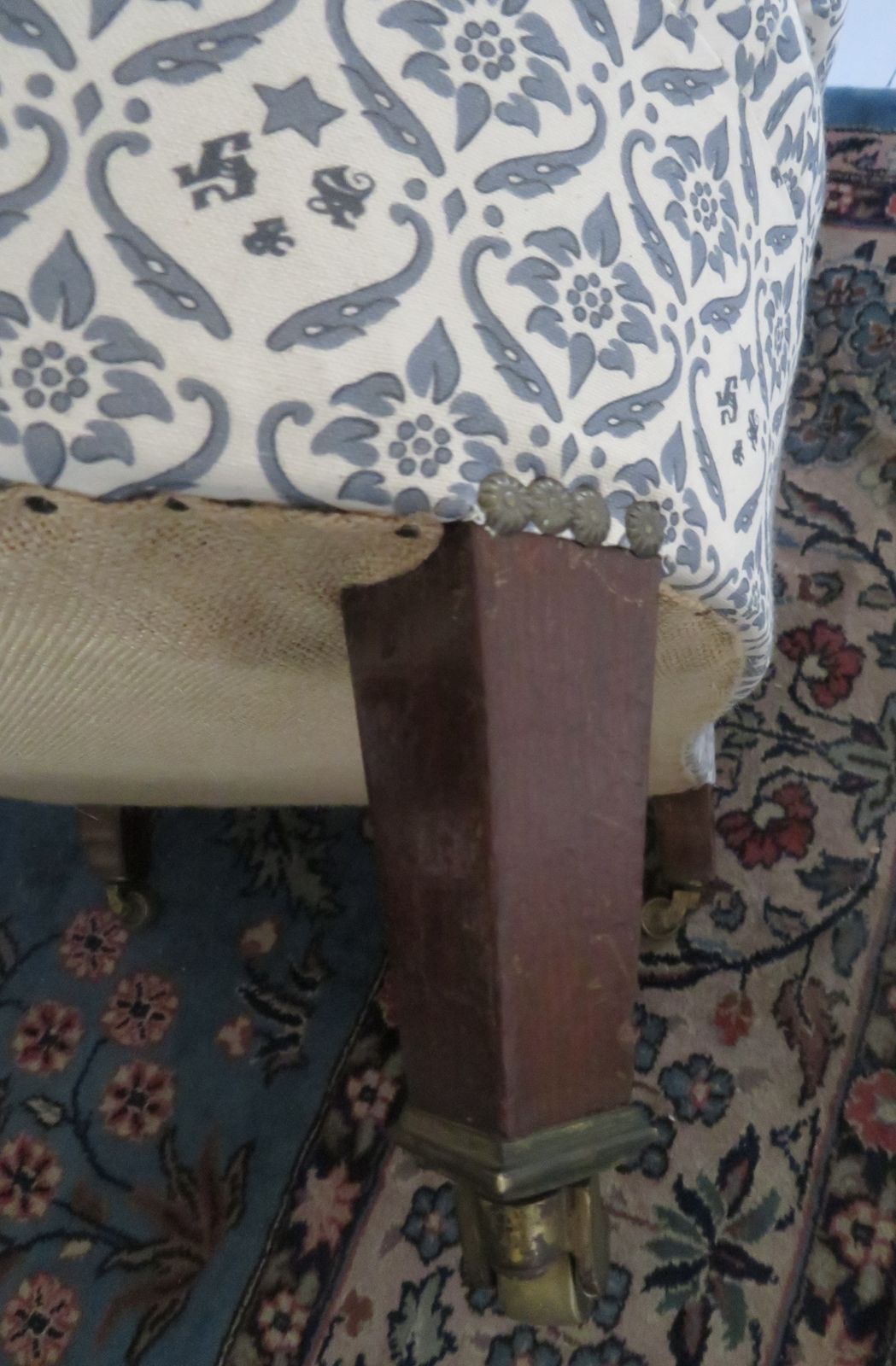 Howard And Sons Club Easy Armchair. photo buy