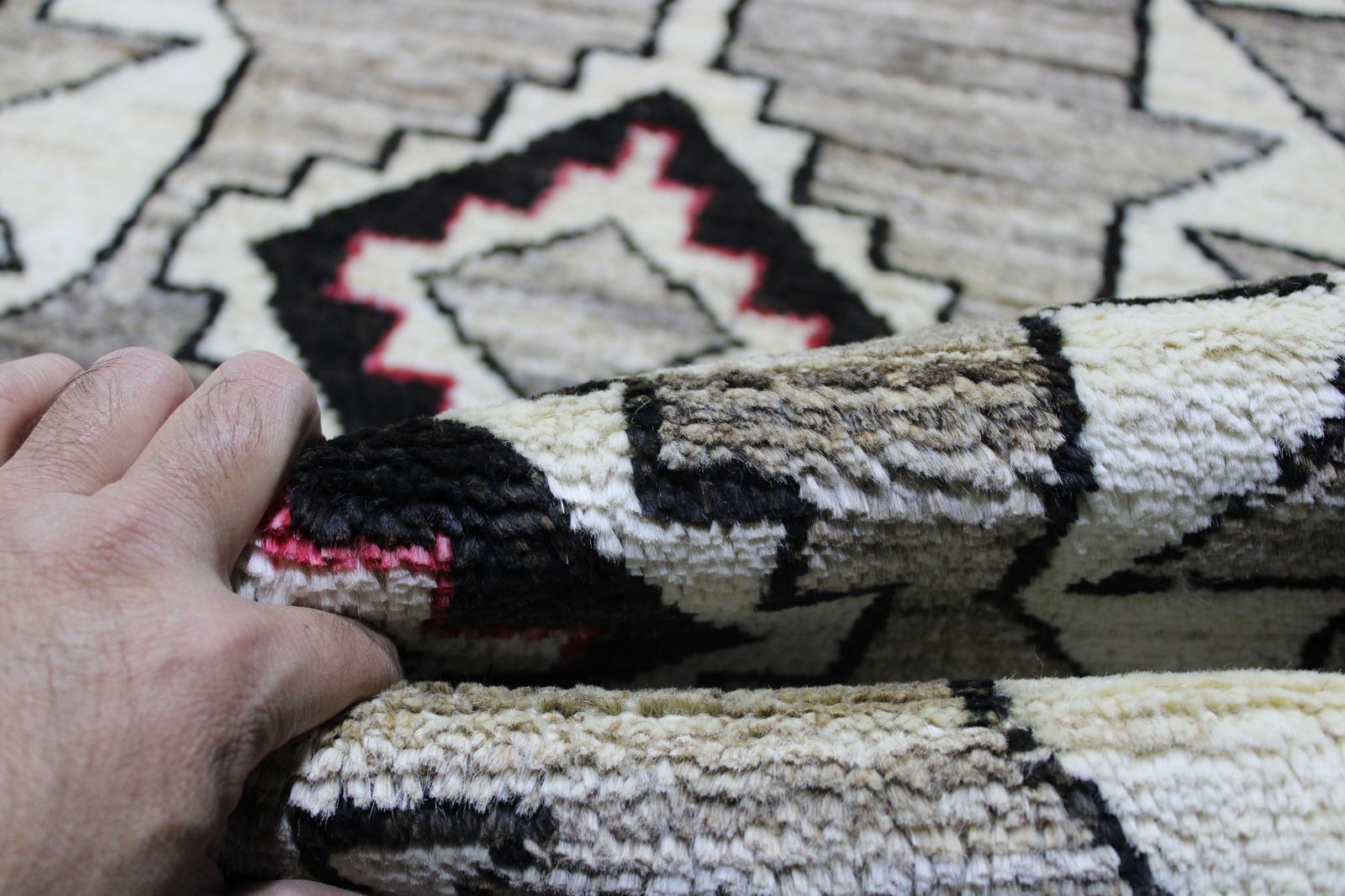 Navajo Style Southwestern Geometric Runner Rug photo vinterior