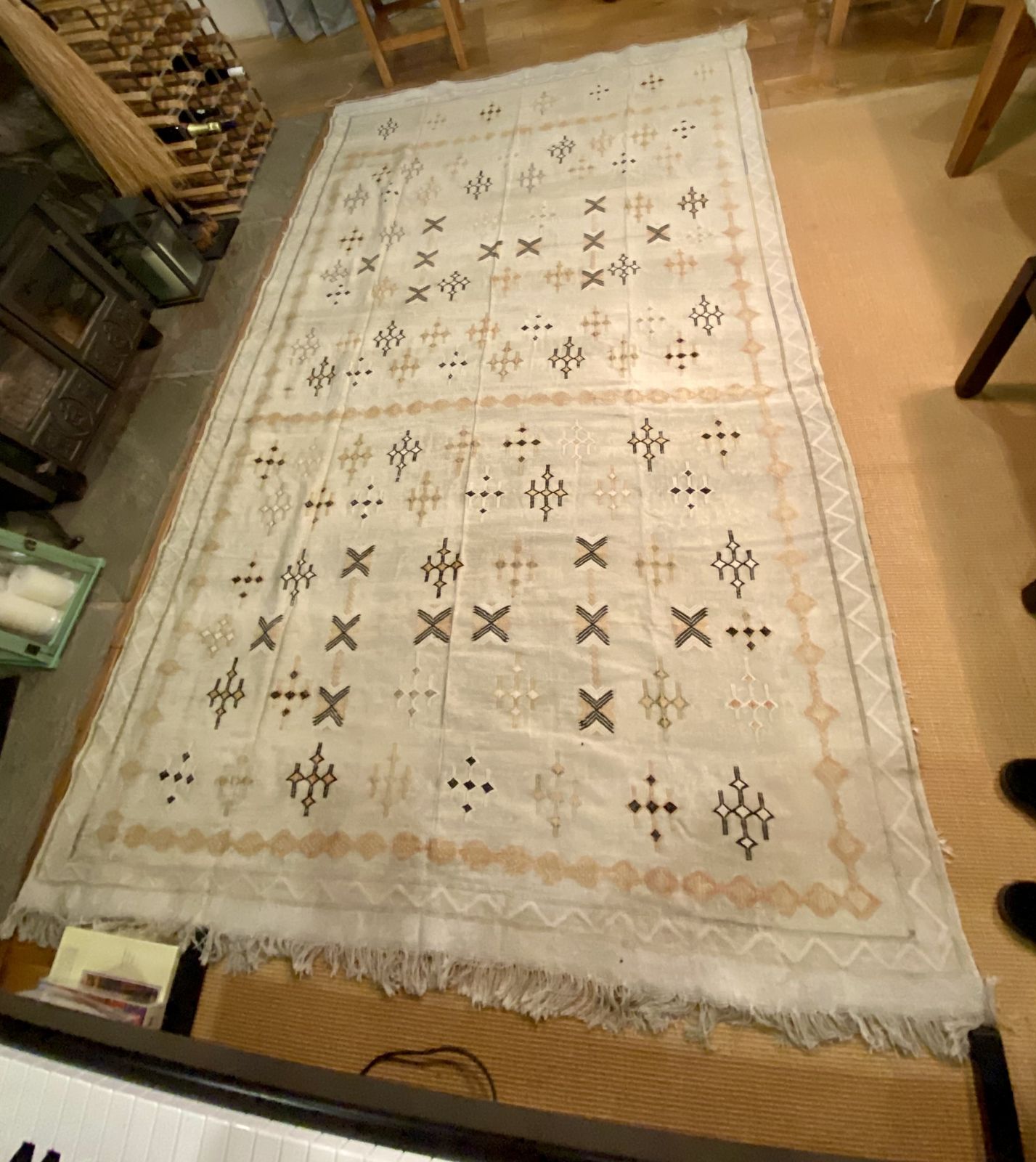 Large Vintage Moroccan Sabra Silk Wall Hanging, 184 × 300 Cm photo vintage