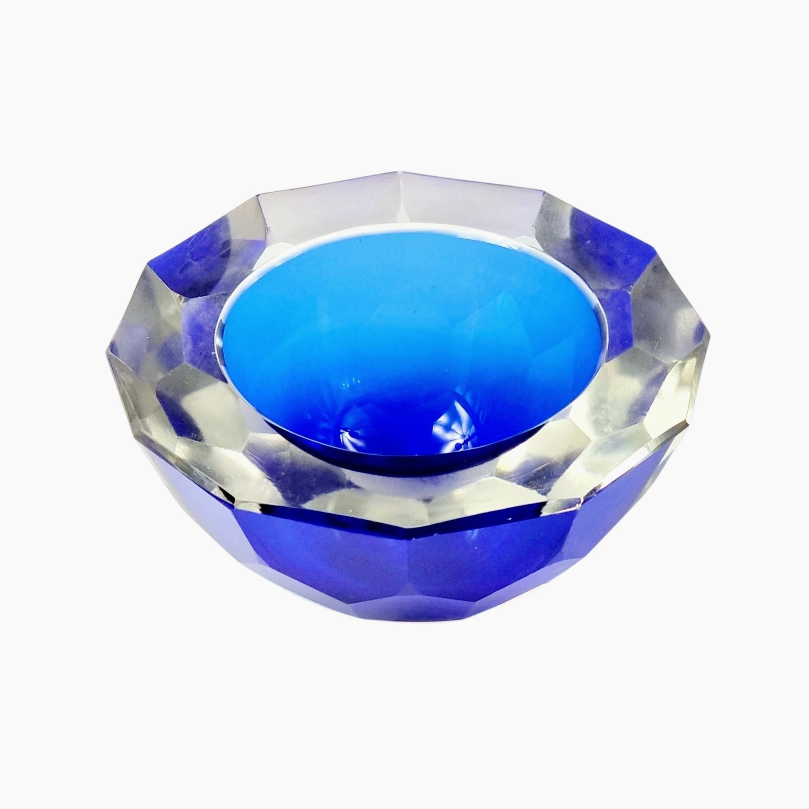 Large Sommerso Faceted Murano Glass Bowl/Catch All By Mandruzzato, Italy, 1970s