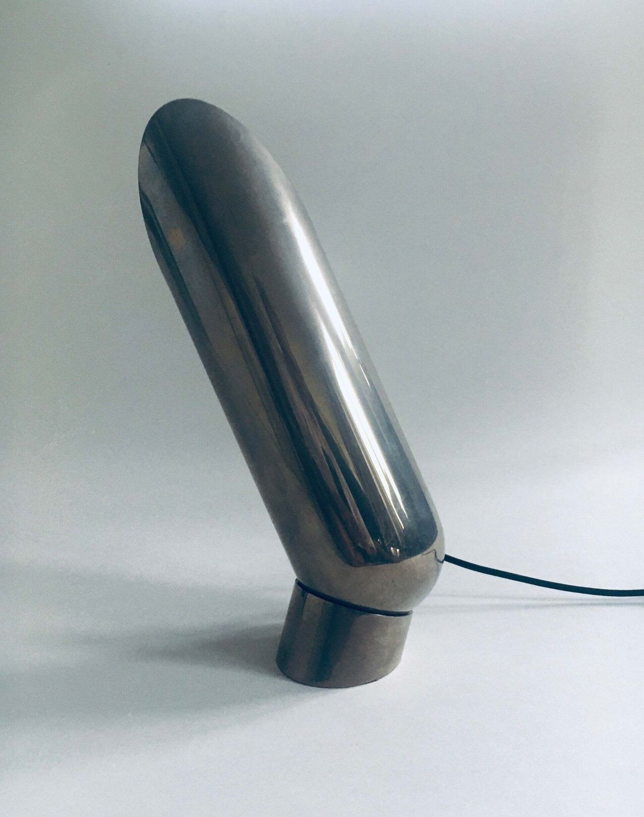 photo furniture Midcentury Modern Design Adjustable Counter Balance Table Lamp, Italy 1960's