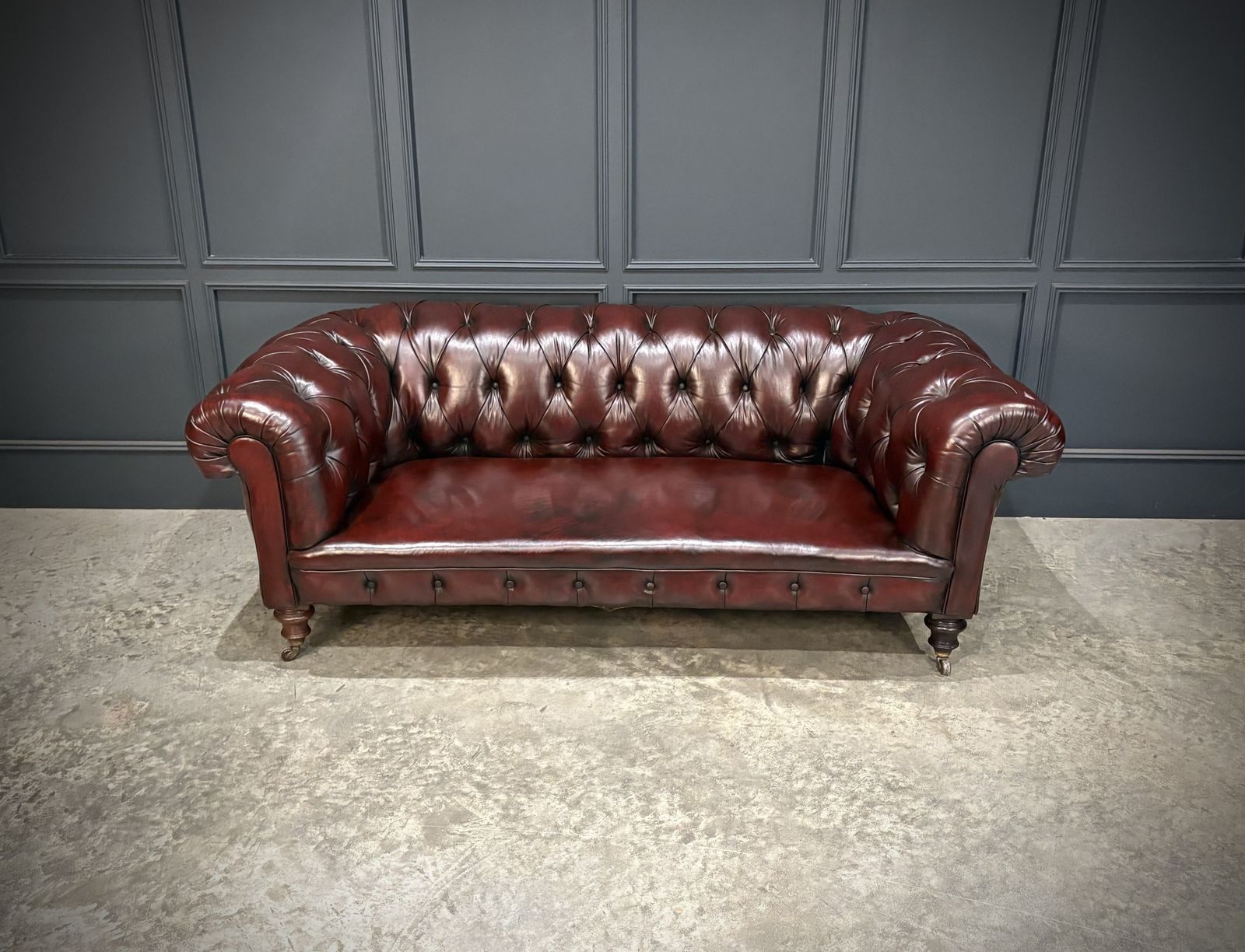 Victorian Buttoned Leather Chesterfield Sofa photo for sale