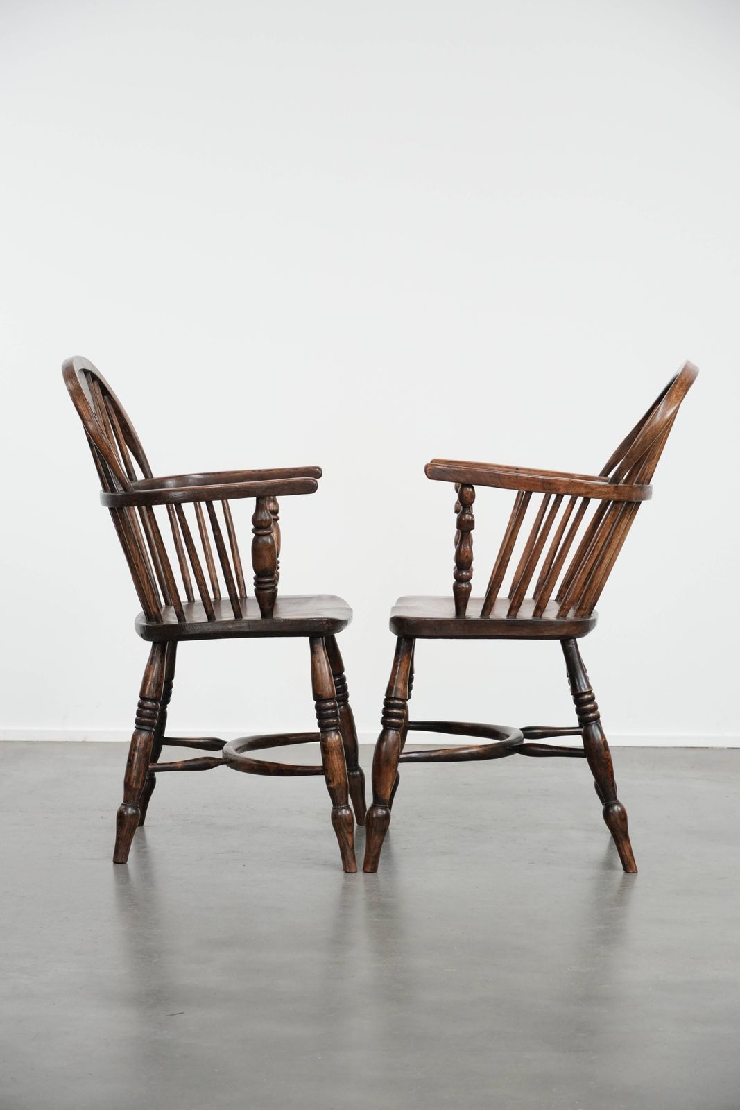 Antique Set Of 4 English Windsor Lowback Chairs With Character, Beautiful Color Scheme And A Lovely Patina photo for sale