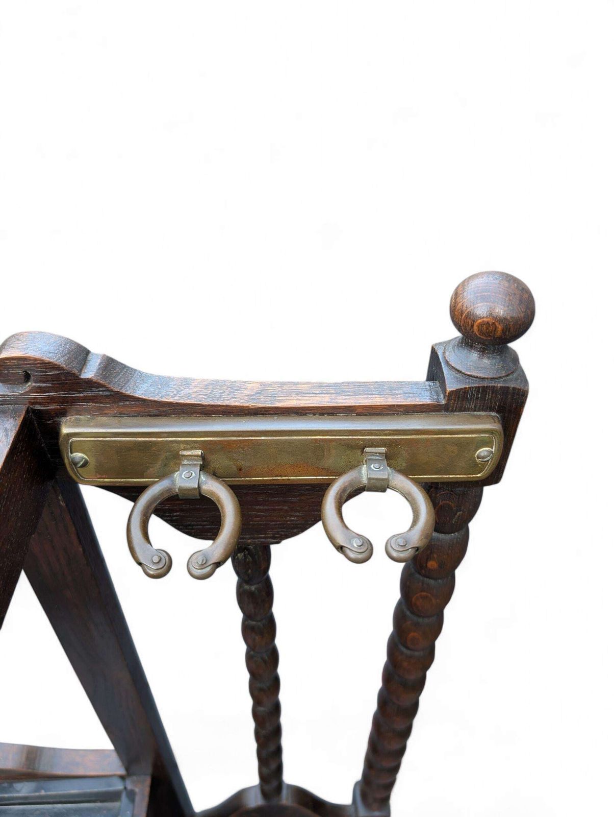 photo furniture Arts & Crafts / Gothic Revival Green Man Umbrella Stand In Oak, Ca. 1900 (England)