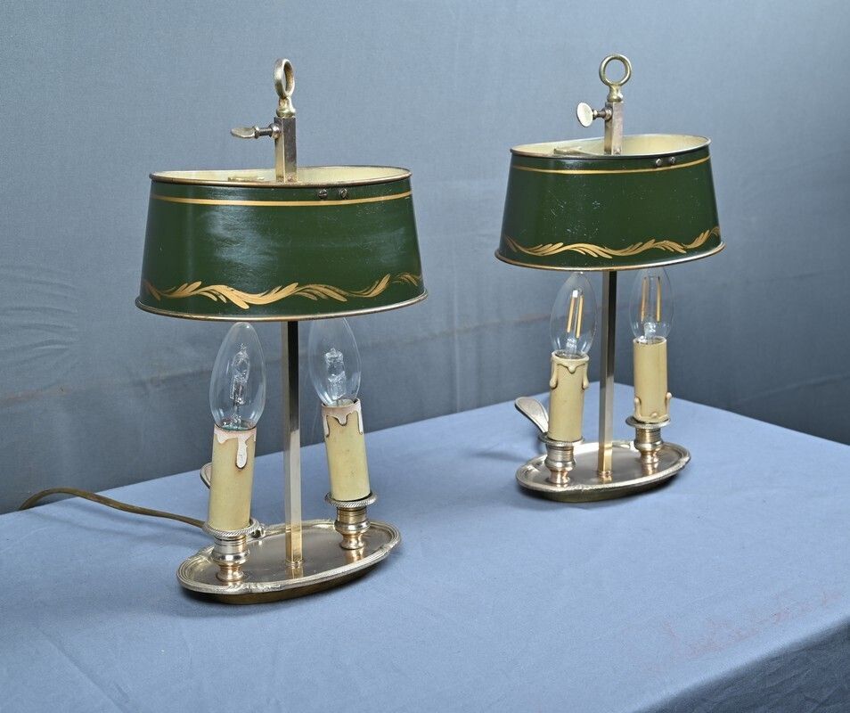 Pair Of Brass Bouillotte Lamps Empire Style  Early 20th Century photo vinterior