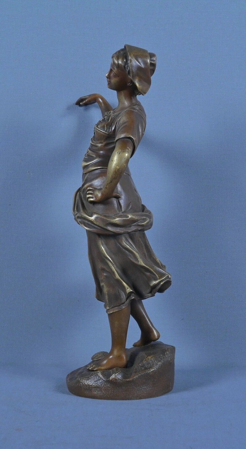 560.0 Bronze Sculpture The Fisherwoman Signed H. Giraud – Part 2 19th Century photo