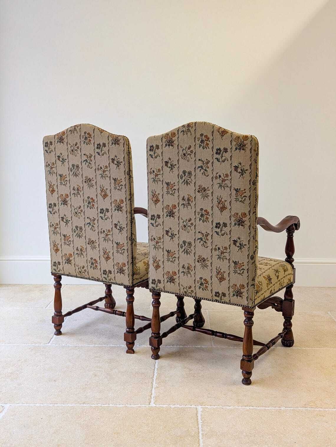 895.0 Pair Of Antique Late Victorian Walnut Armchairs C.1890 photo