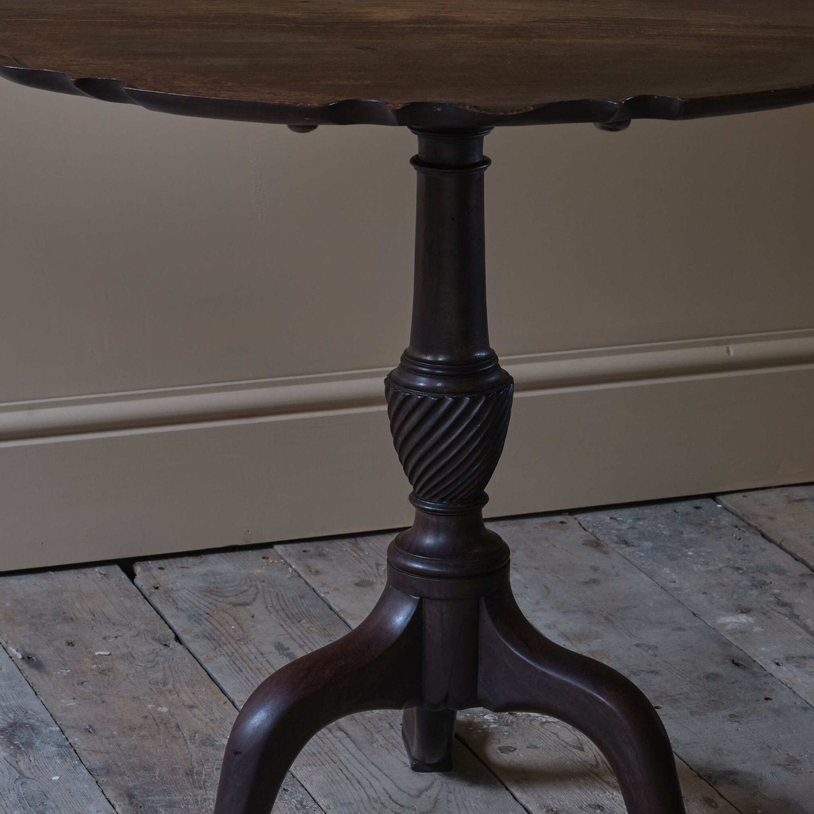 George III Pie Crust Tilt Top Tripod Table photo buy