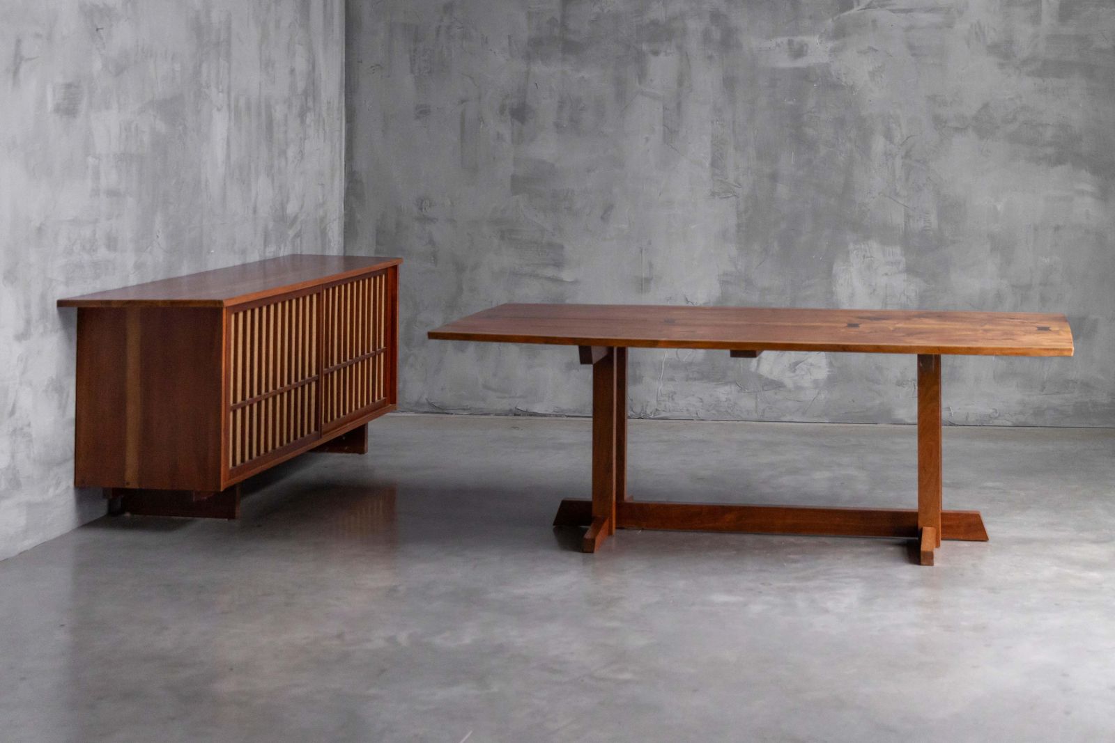 “Frenchman’s Cove II” Dining Table By Mira Nakashima, United States, 2004 photo vinterior
