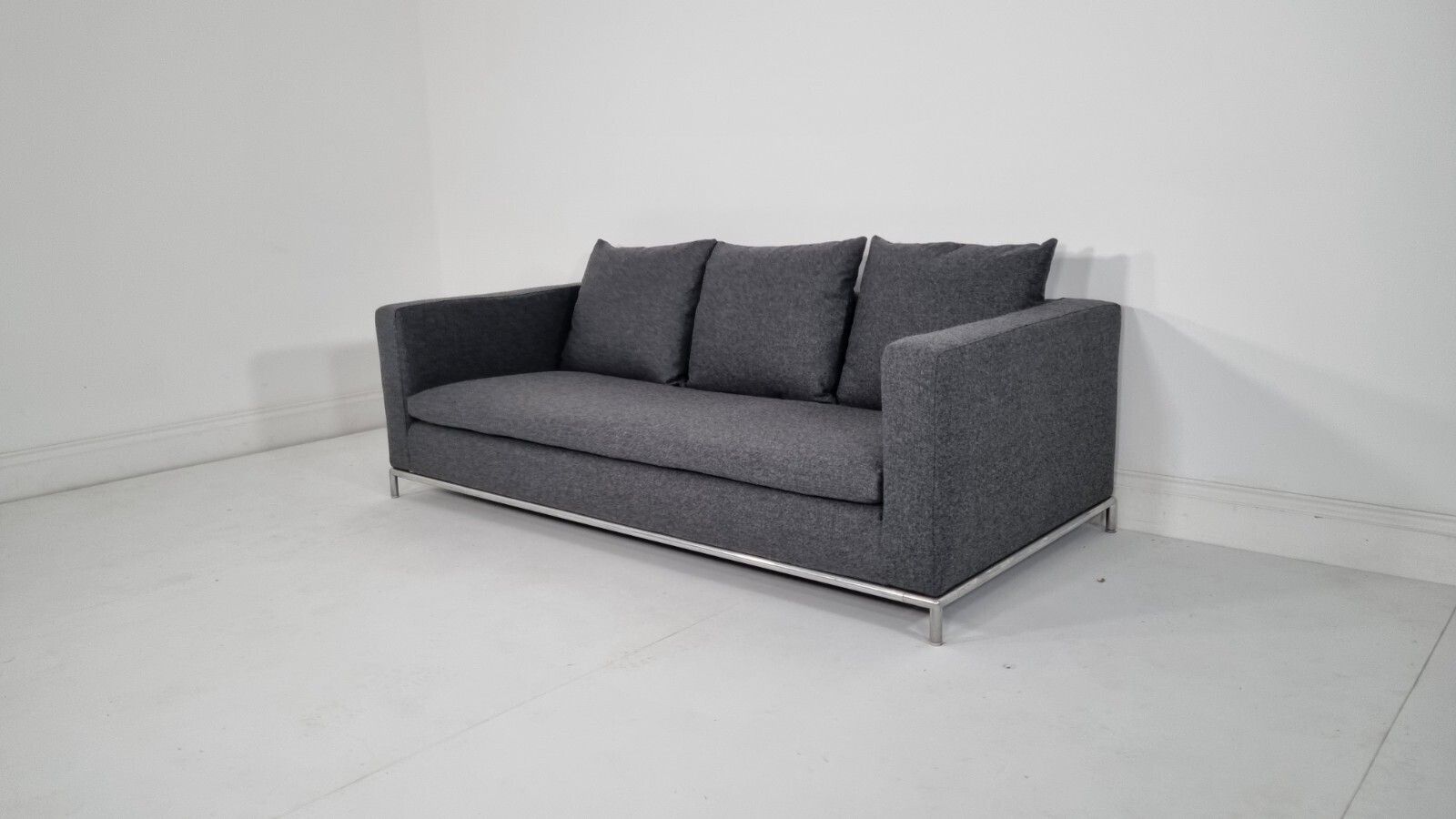 Bb Italia George 3 Seater Sofa In Charcoal Wool Impeccable Condition photo for sale