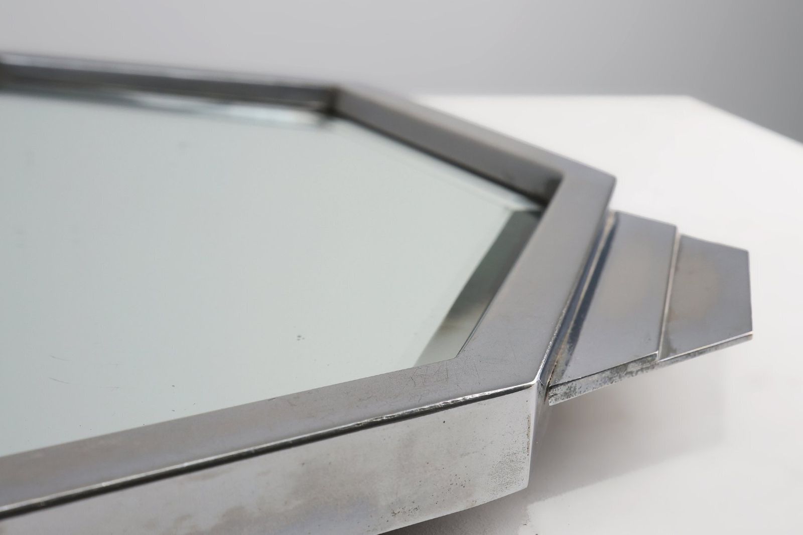 French Art Deco Geometric Octagonal In Chrome And Mirrored Plateau, 1930 photo buy