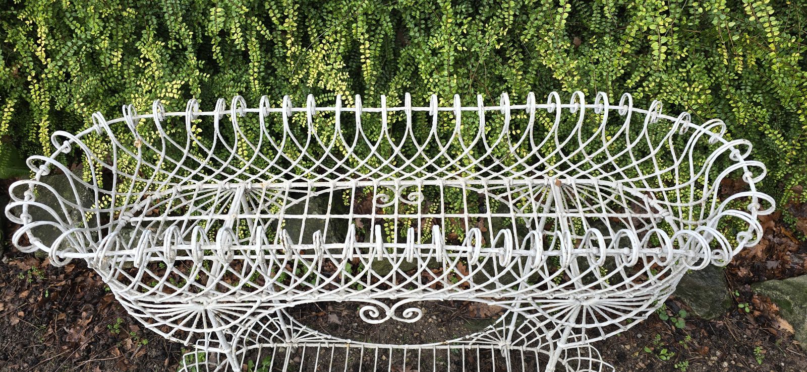 Large Antique Wire Garden Planter photo vinterior
