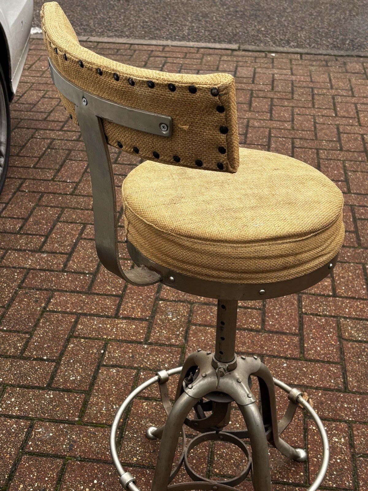 Industrial Height Adjustable Swivel Metal Chair photo Furniture