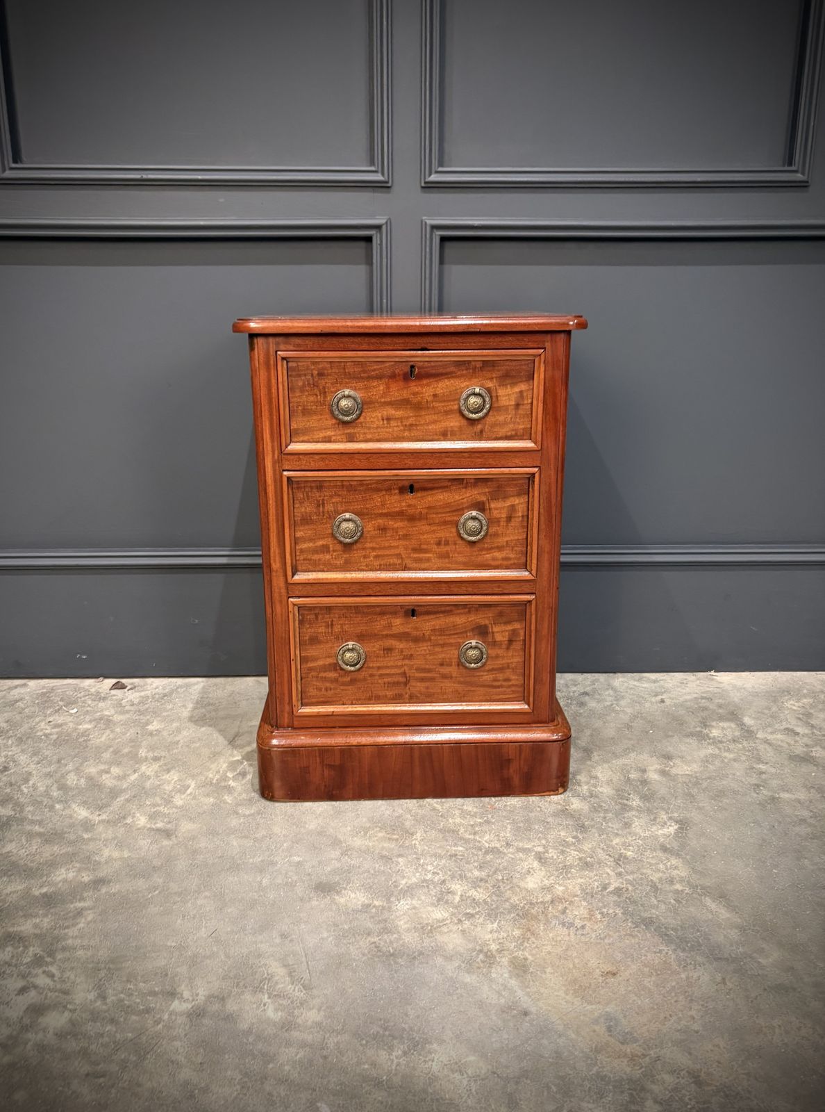 Pair Of Victorian Mahogany Bedside Chests photo 1495.0
