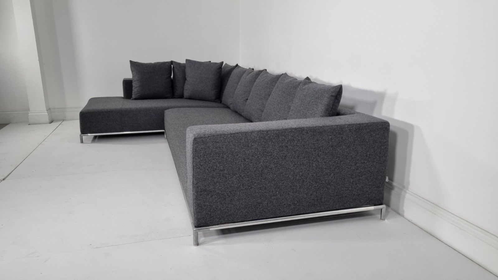 5820.0 Bb Italia George Grande L Shape In Soft Charcoal Wool Immaculate Condition photo