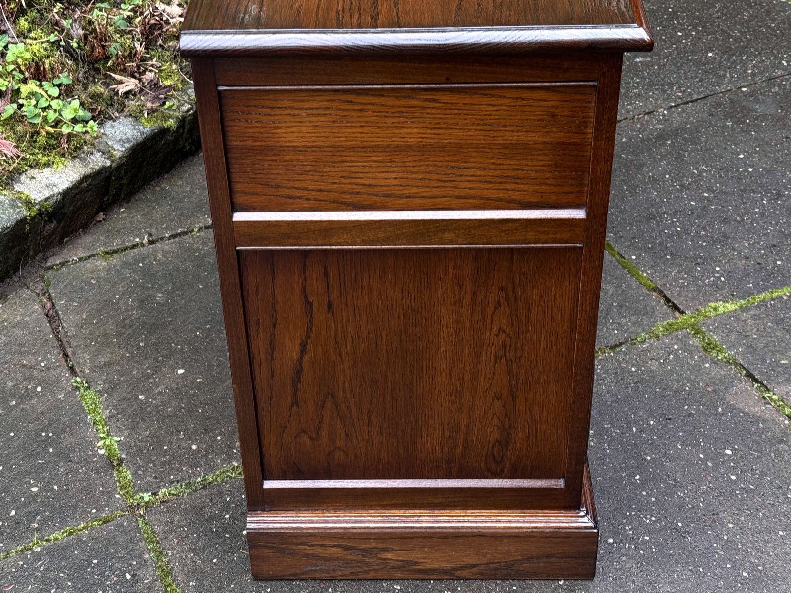 650.0 A Wood Brothers Old Charm Carved Light Oak Long Chest Of Drawers / Sideboard / Dresser Base photo