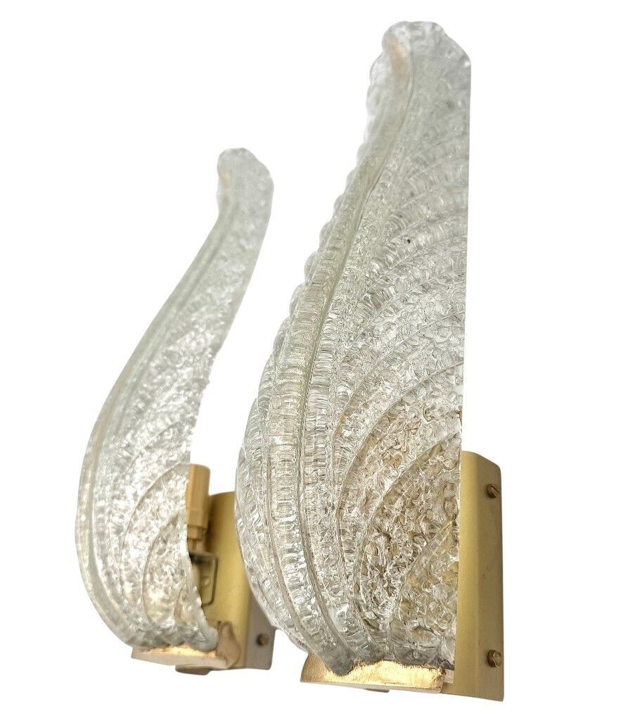 Lighting A Pair Of Art Deco Style 1960s Barovier & Toso Murano Glass Feather Wall Sconces photo