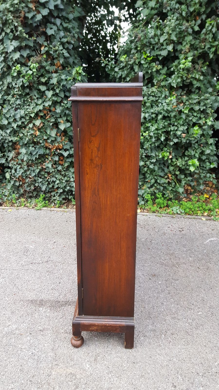 photo vintage Pair Of Heals 3 Door Oak Bookcases