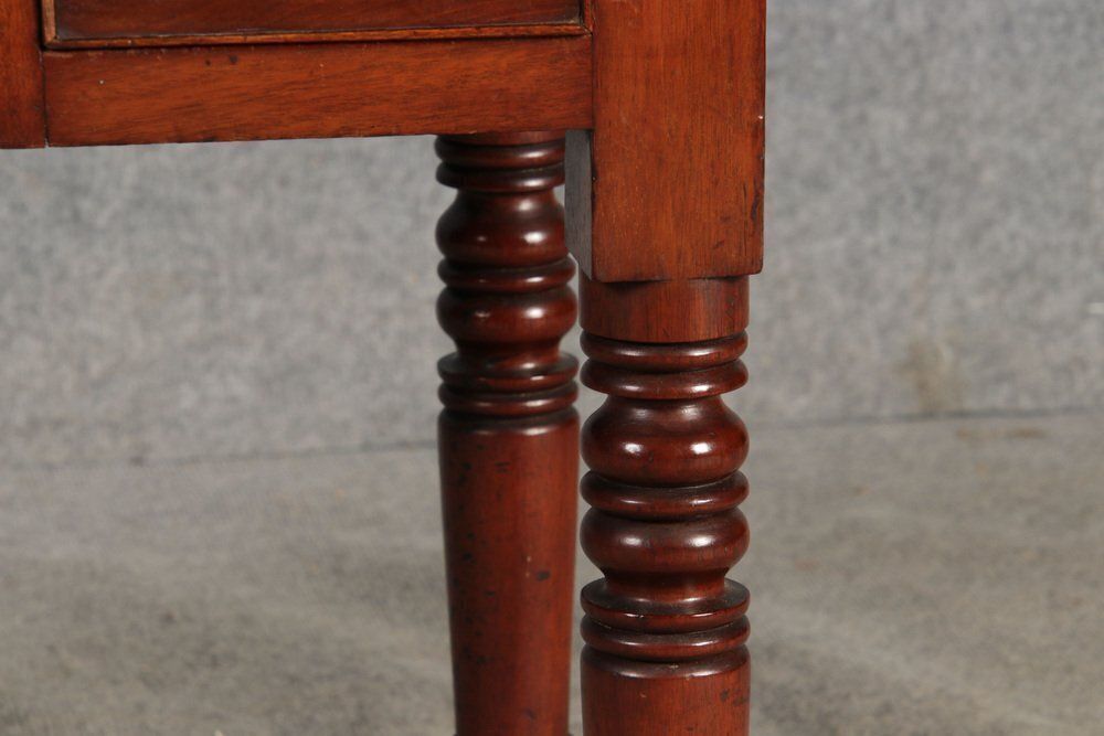 Small Antique Ladies Desk In Mahogany, 1900 photo vinterior