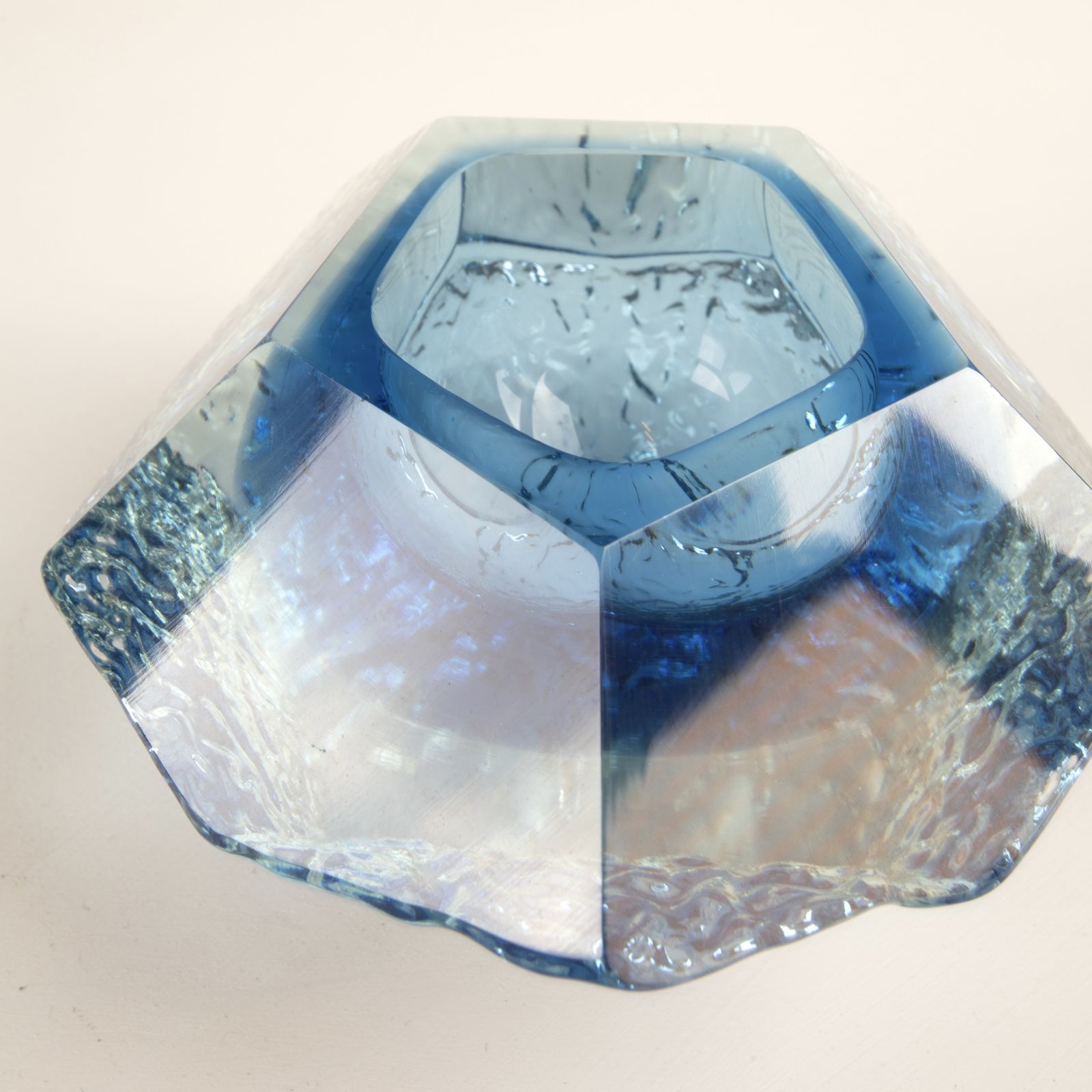 Sculptural Ashtray In Submerged Glass By Gianfranco Mandruzzato, Murano photo furniture