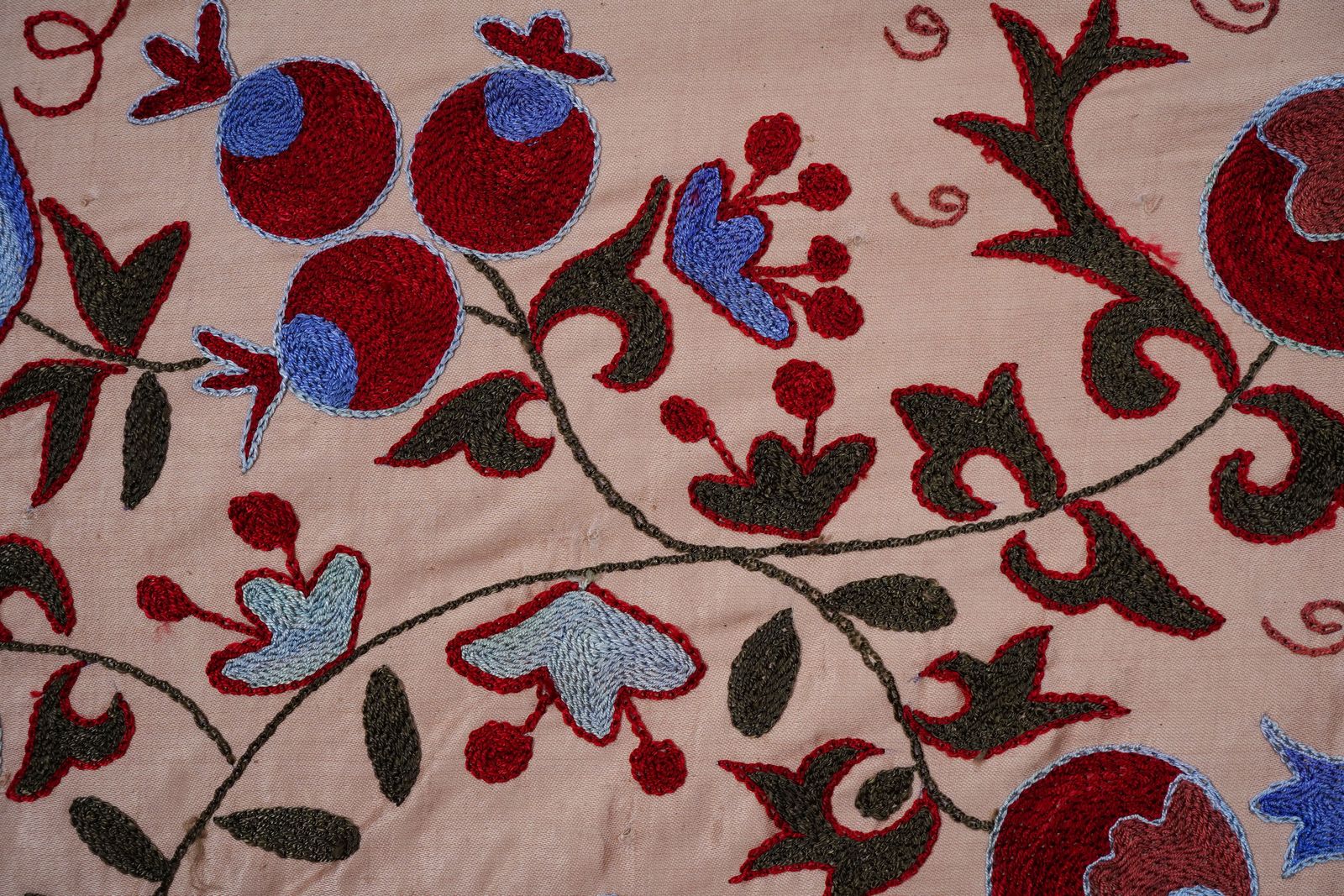 Beige Uzbek Suzani Wall Hanging – Tree Of Life Pomegranate Embroidery Textile Art 3'5'' X 6'2'' photo 400.0