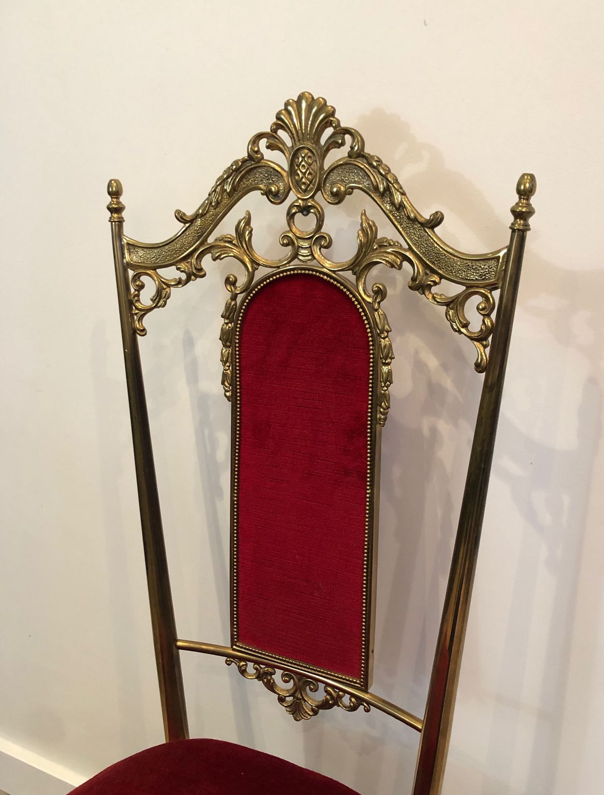 Set Of 4 Brass And Red Velvet Chairs photo vintage