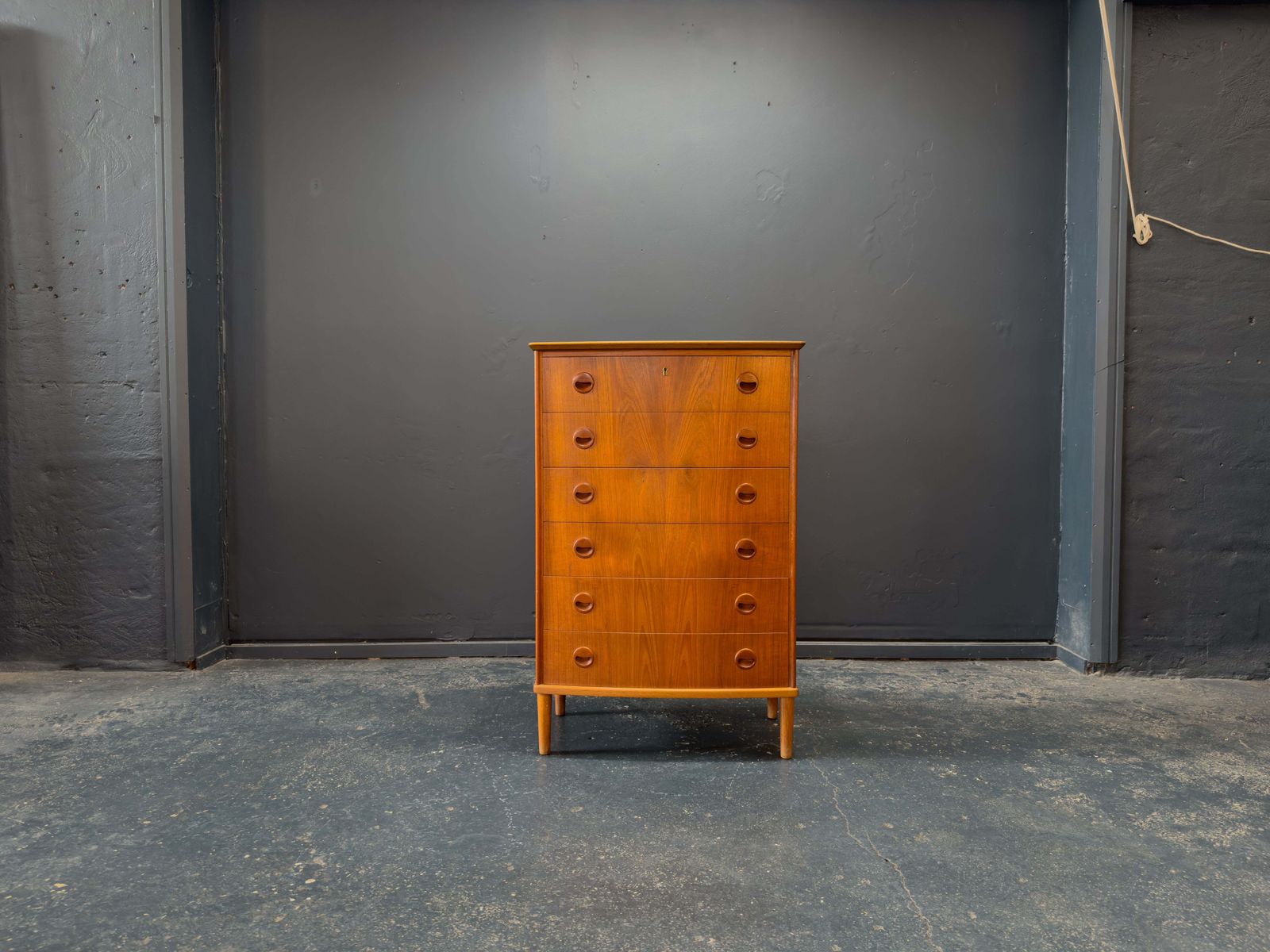 Teak Chest Of Drawers With Round Handles