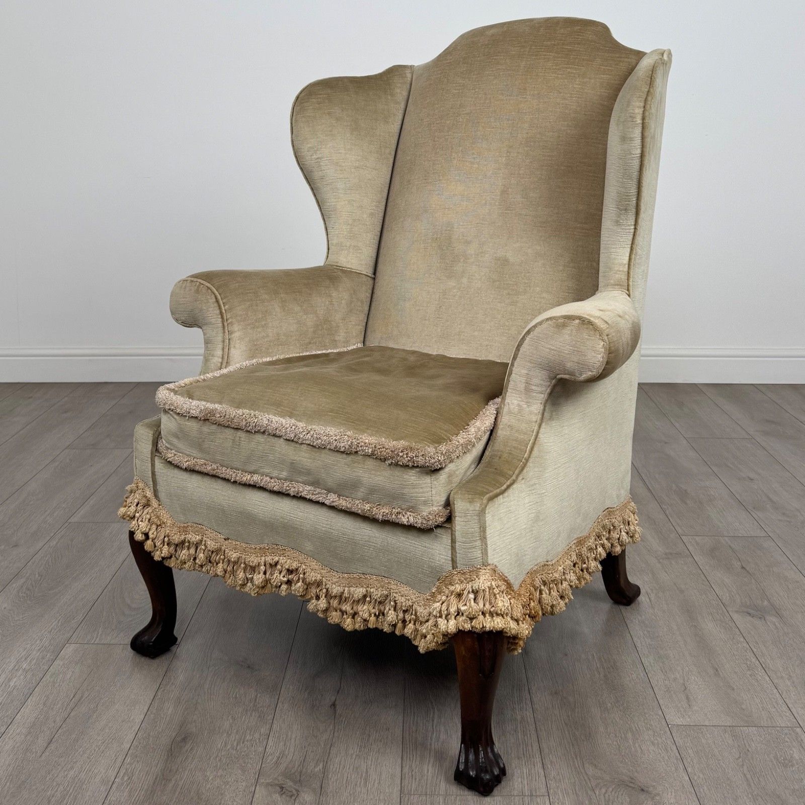 Antique 20th Century Wingback Armchair In Mahogany