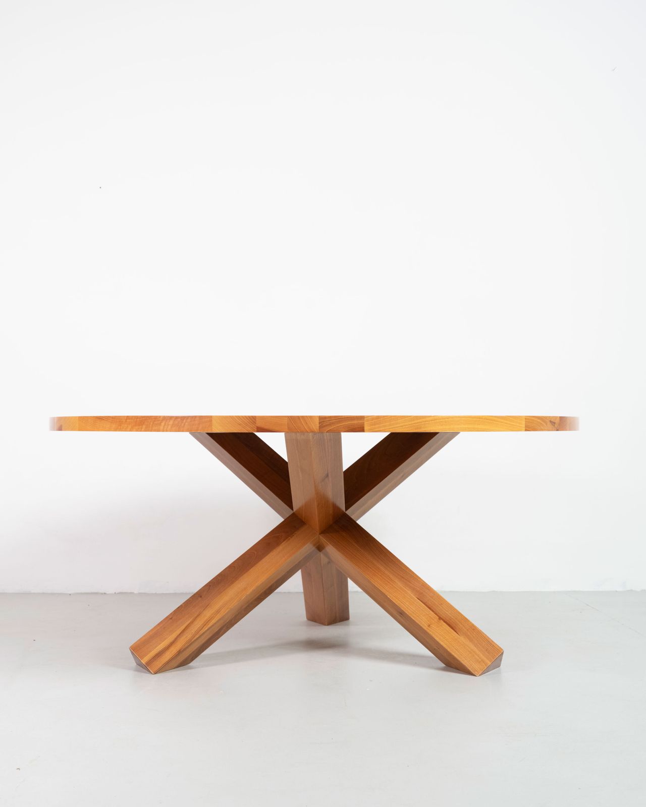 Mario Bellini La Rotonda Round Table In Walnut Wood By Cassina 1980s photo Furniture