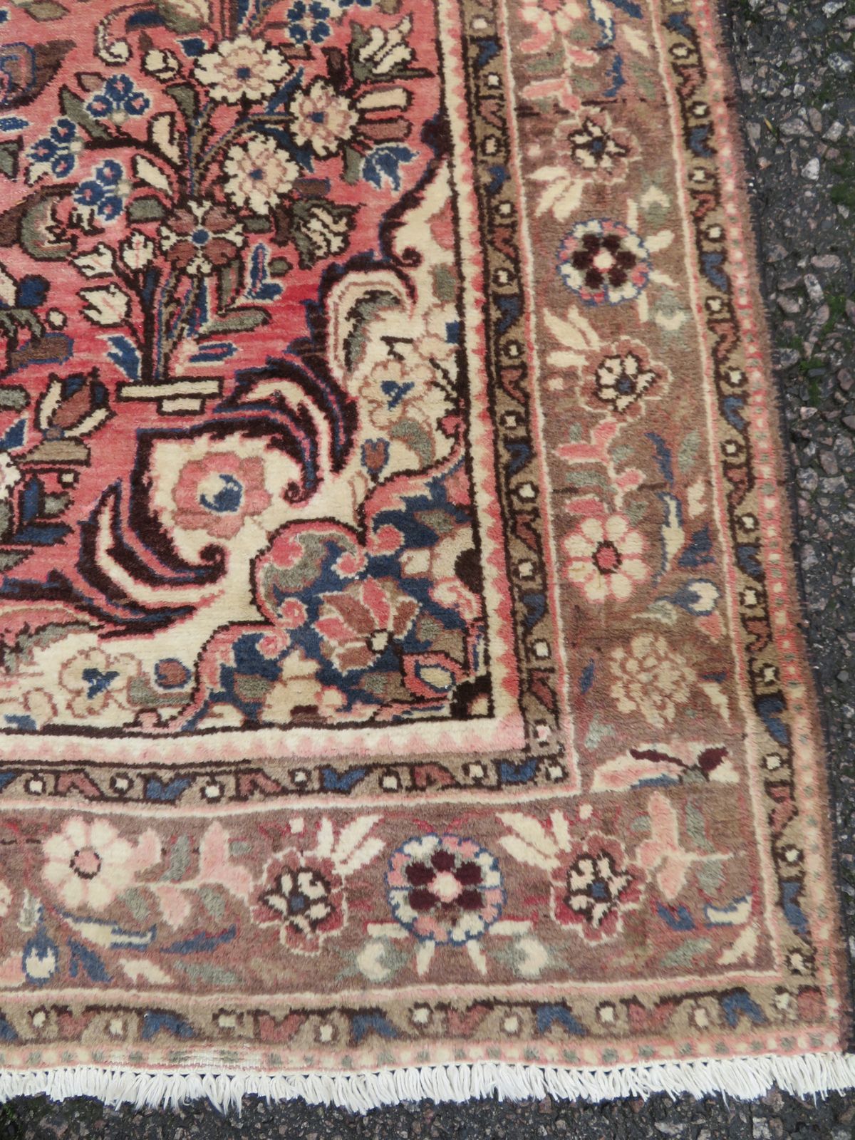 Large Hamadan Rug. 260cm X 153cm. Pretty Pink Ground photo vinterior
