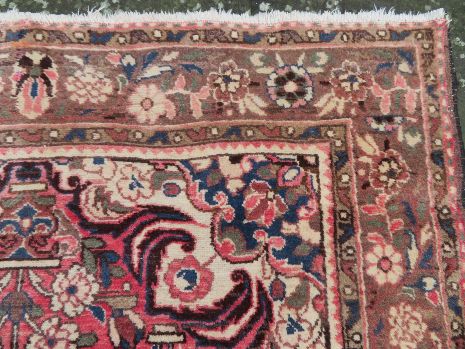 Textiles Large Hamadan Rug. 260cm X 153cm. Pretty Pink Ground photo
