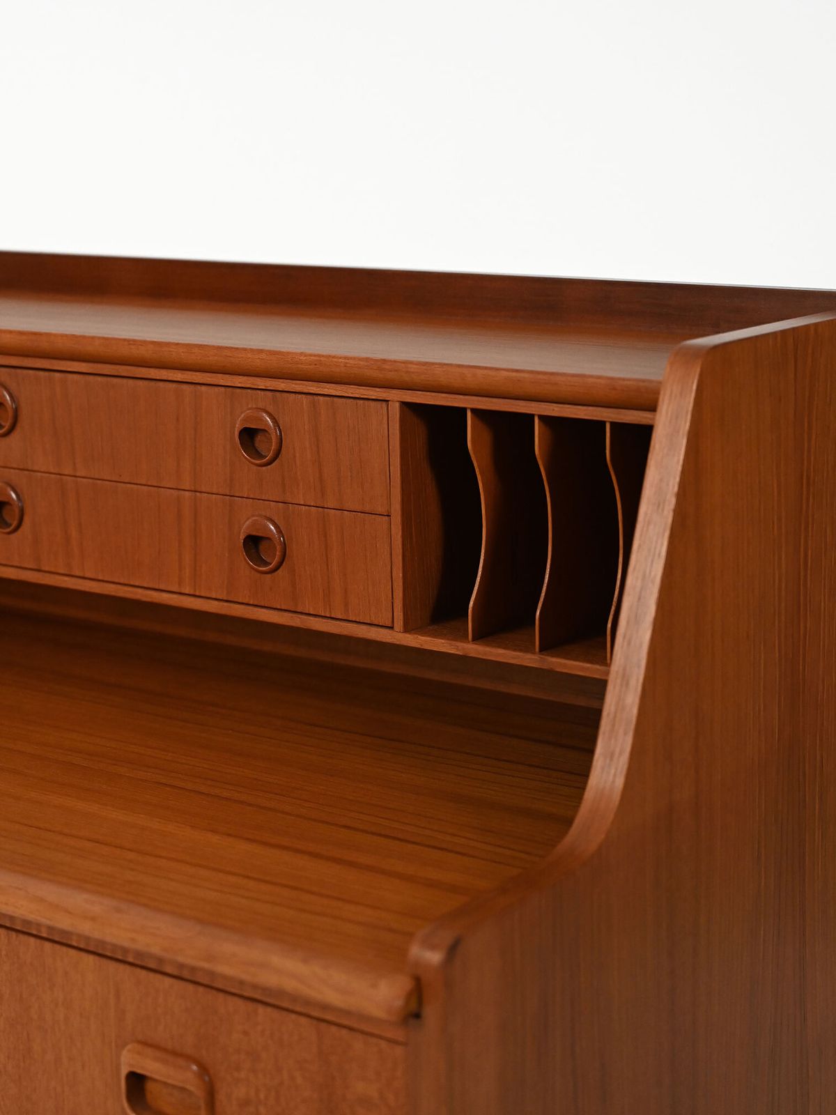 photo furniture Scandinavian Secretary From The 1960s With A Pull Out Top