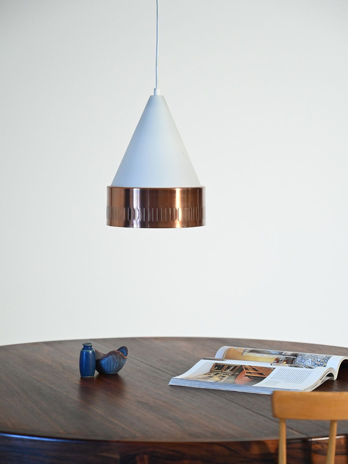 Scandinavische Hanglamp Met Koperen Ring photo for sale
