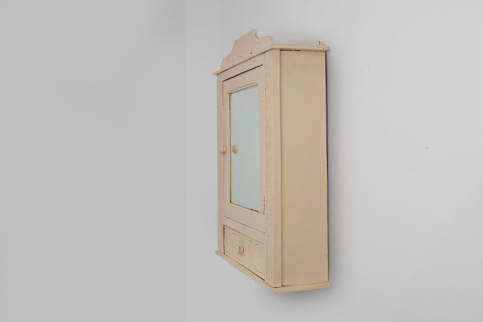 photo furniture Art Deco French Shaving Cabinet In Wood With Mirror, 1930s
