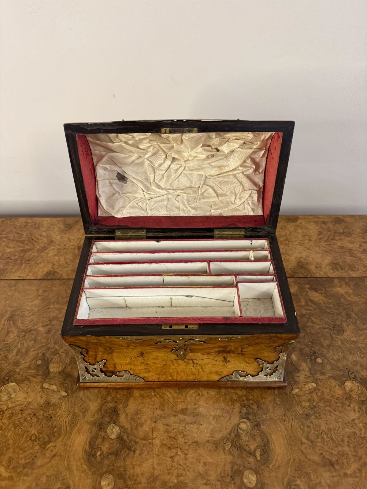 Magnificent Quality Antique Burr Walnut Brass Mounted Stationary Box photo vinterior
