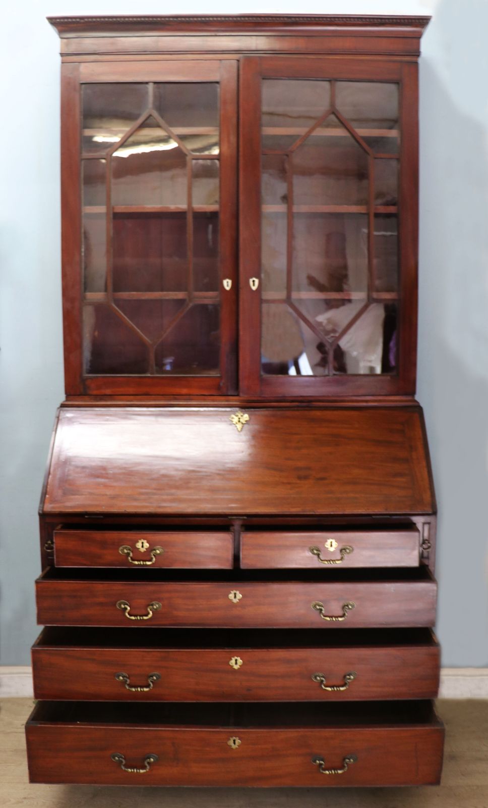 This Lovely Quality Late18th Or Early 19th Century Mahogany Bureau Bookcase. photo Furniture