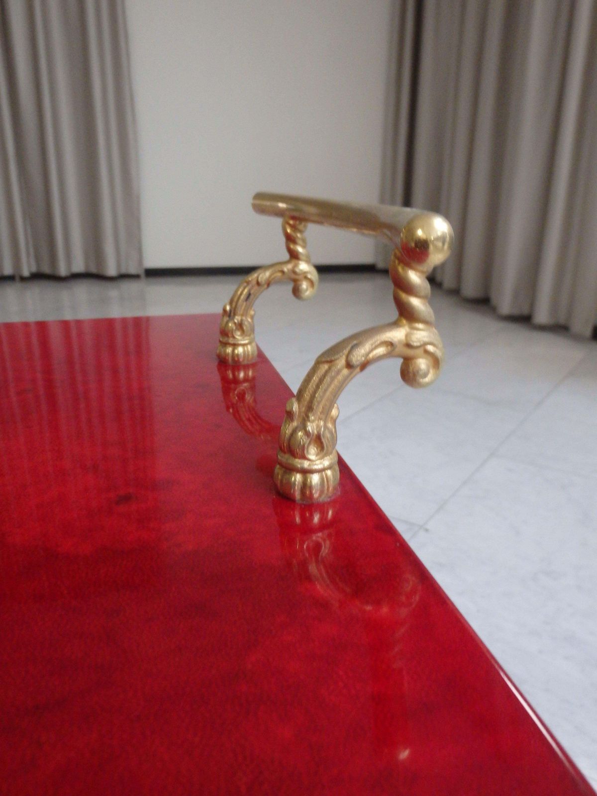 photo vinterior Vibrant Red Coat Skin Bar Cart By Aldo Tura With Wings To Be Opend