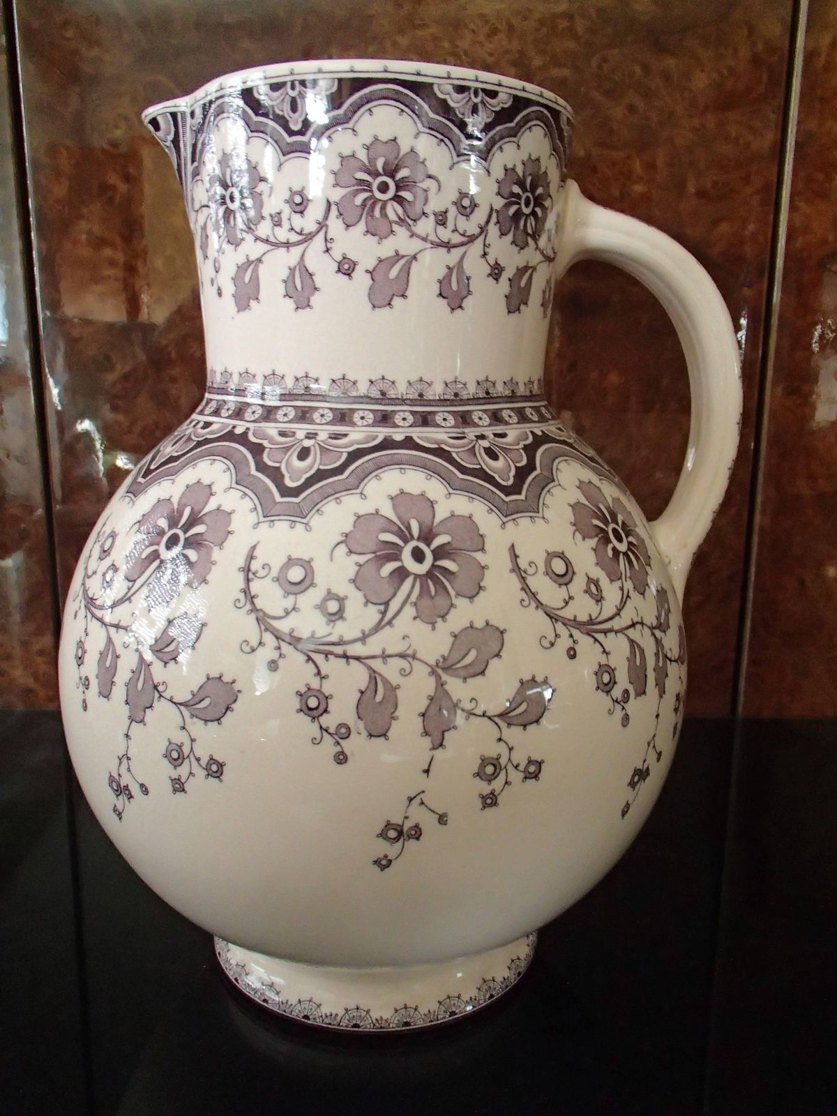Four Pieces Pottery Chamber Set Pale Rose Violet "Malines" Sarrguemine photo for sale