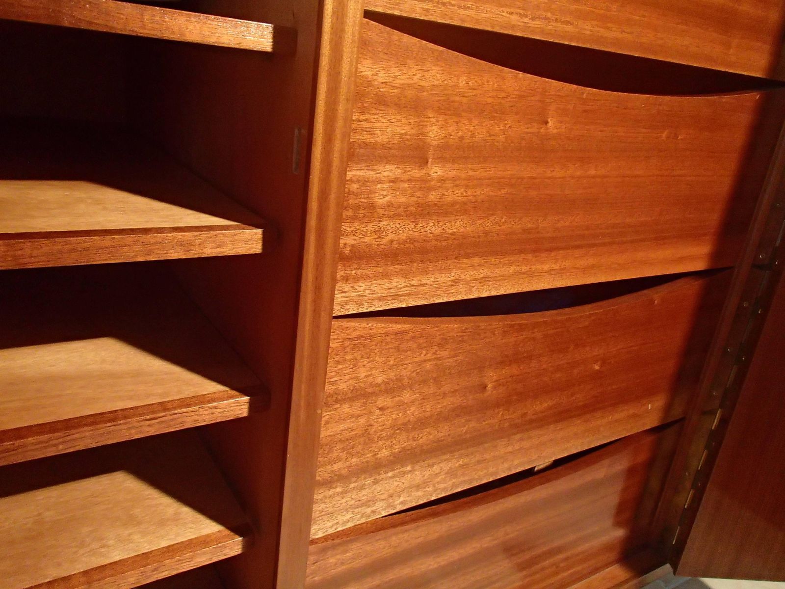 Mid Century Full Mahogany Gentlemen Dresser "Homme Debout" photo vinterior