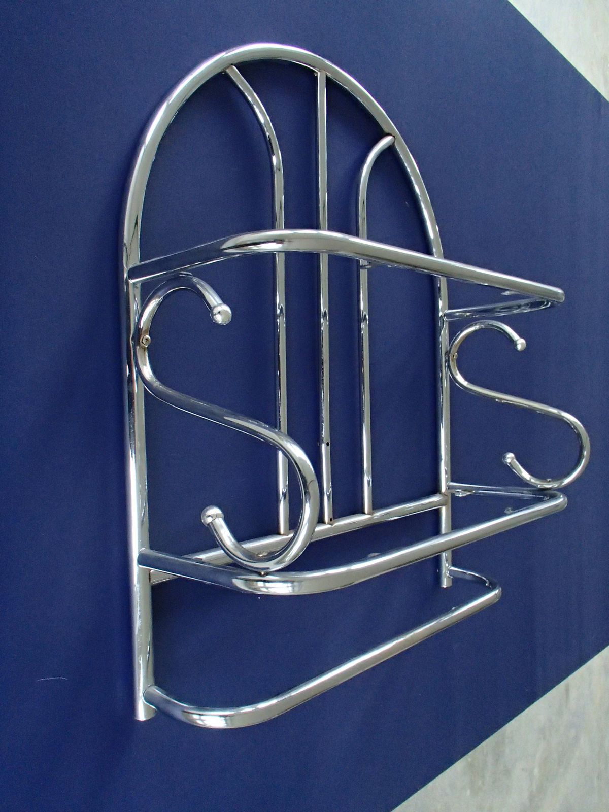 Bauhaus Shelv Chrome For Kitchen Or Bathroom With Towelrack photo Furniture