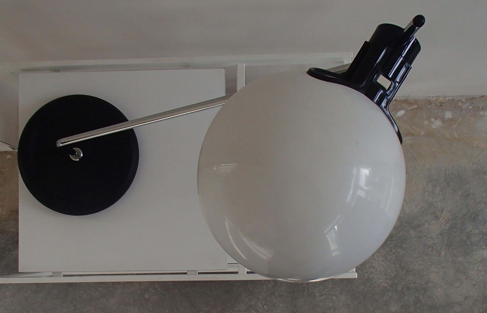 photo furniture Modern Tablelamp Harvey Guzzini De 1976, Modèle Libellula