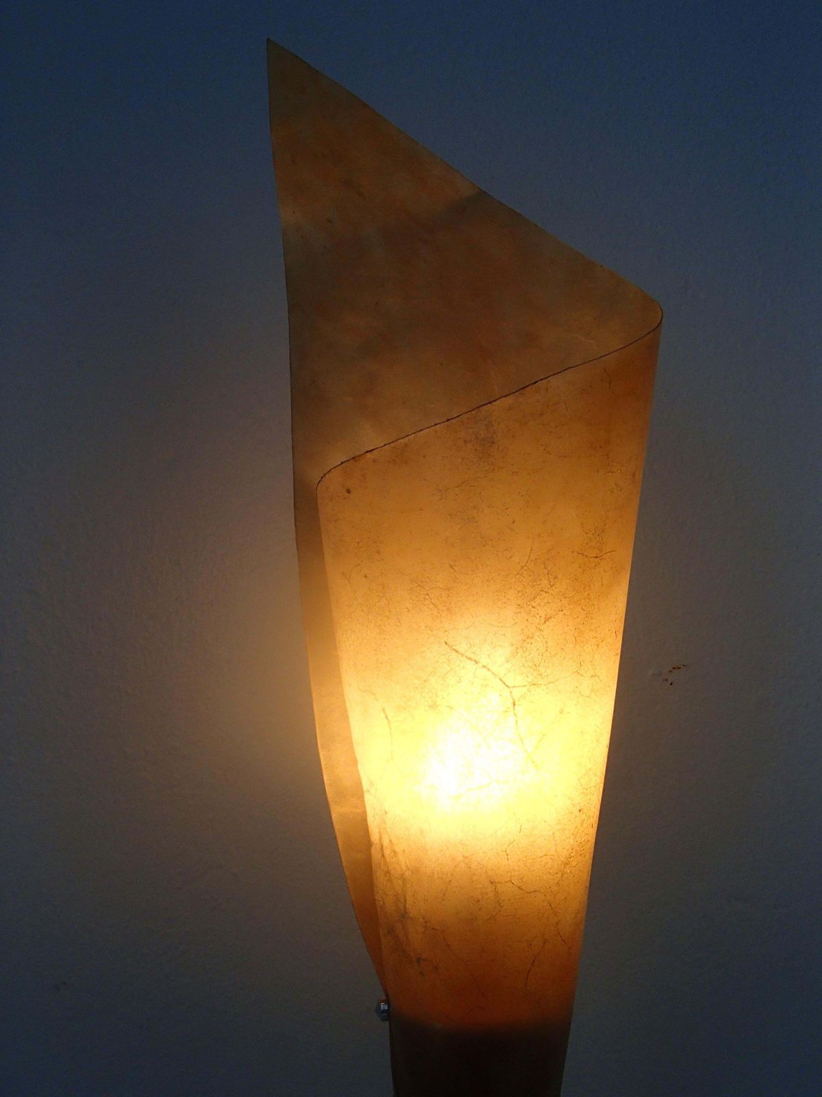 photo vintage Midcentury Brutalist Pair Handmade Floor Lamps Wood And Rolled Skin Shades